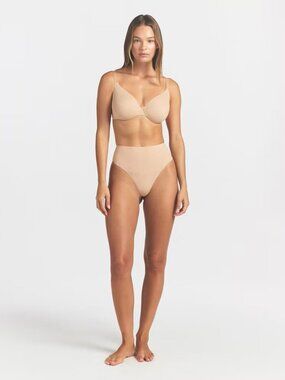 NWT Skims 33B Full Coverage Clay